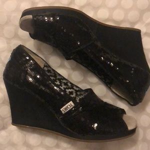 Toms wedges
